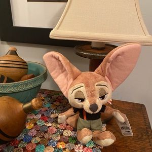 DISNEY COLLECTION ZOOTOPIA MOVIE 9” FINNICK (Fennec Fox) PLUSH WITH TAG by TOMY